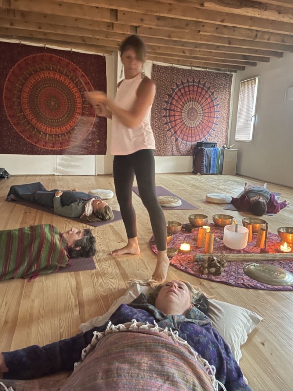 Catherine Sibille sonothérapeute et enseignante de yoga
