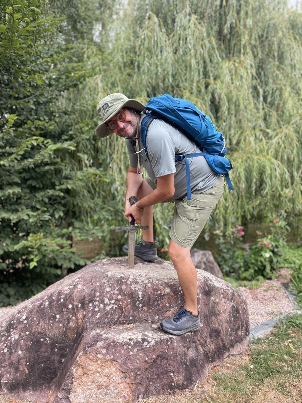 Michael ROUHAUD Accompagnateur en montagne et thérapeute organisateur des retraites rando et yoga à Brocéliande en Bretagne