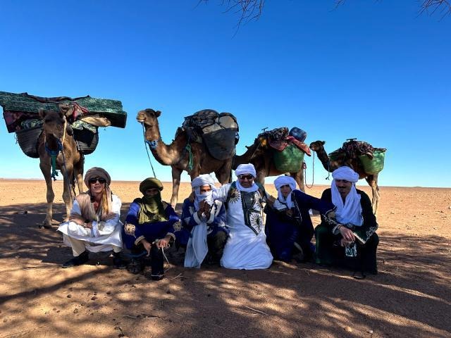 l'équipe de l'oiseau du désert au maroc